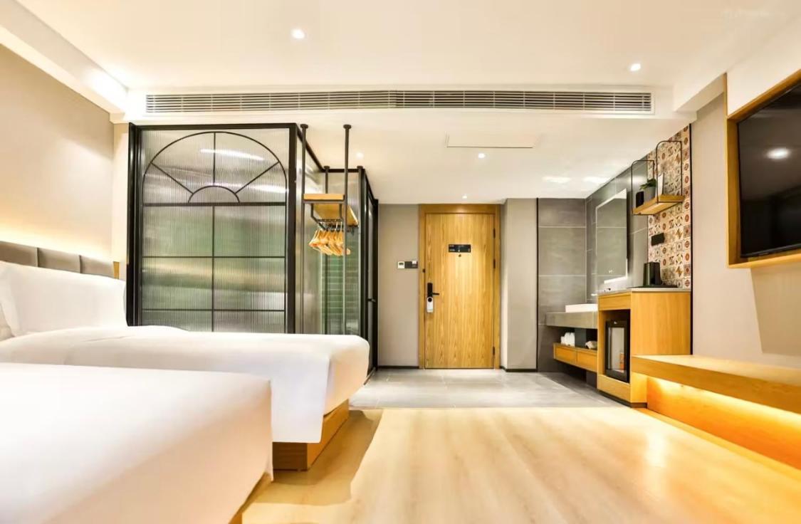 True Go Hotel - Shanghai Jing'An Temple Nanjing West Road מראה חיצוני תמונה