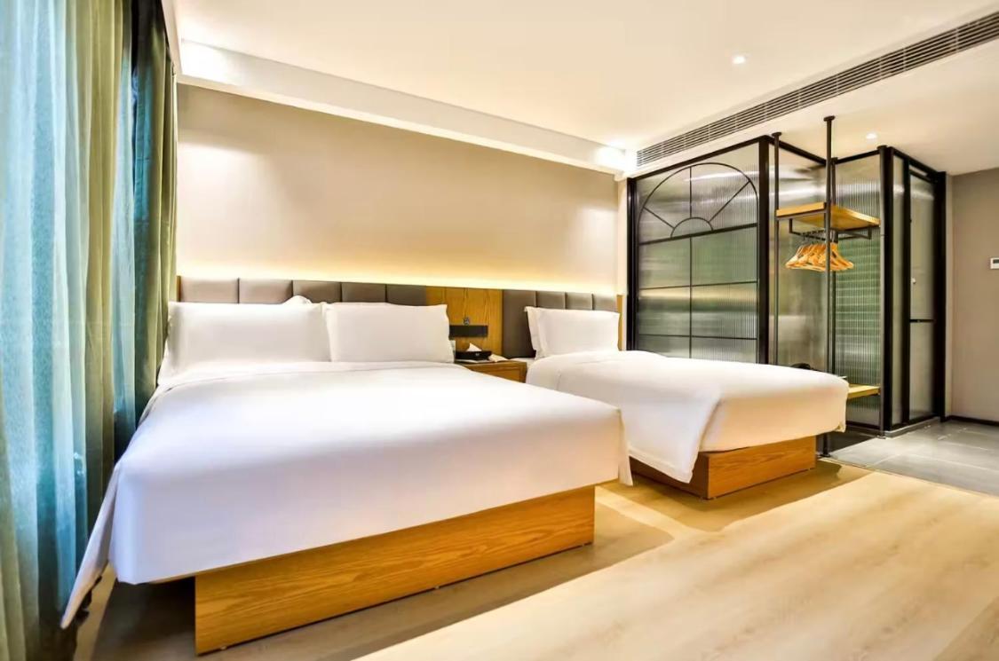 True Go Hotel - Shanghai Jing'An Temple Nanjing West Road מראה חיצוני תמונה