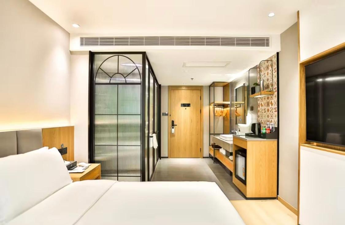 True Go Hotel - Shanghai Jing'An Temple Nanjing West Road מראה חיצוני תמונה